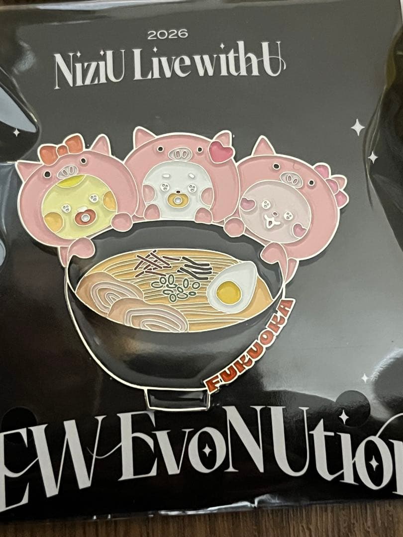 NiziU NEW EvoNUtion会場限定BIGピンバッジ コンプリート