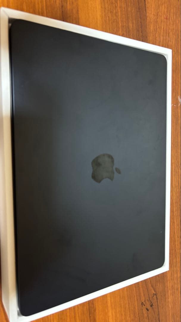 【ジャンク】MacBook Air A2179（2020）箱あり／付属品あり