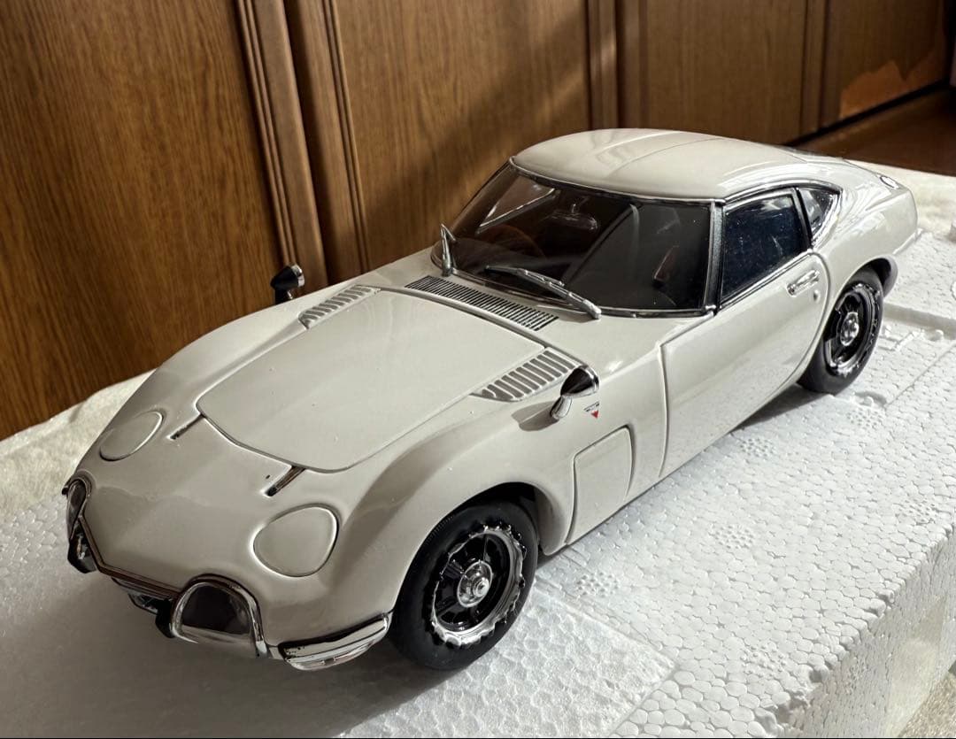 EBBRO（エブロ）製のトヨタ 2000GTのダイキャストモデル