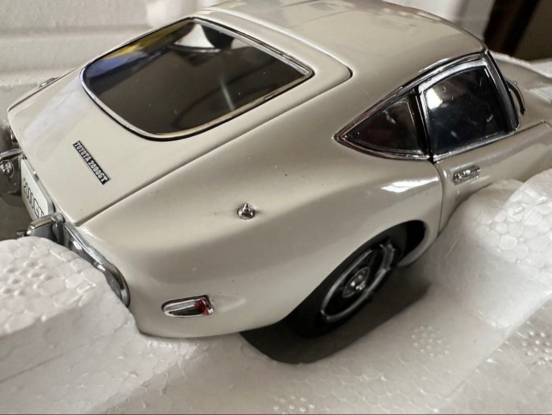 EBBRO（エブロ）製のトヨタ 2000GTのダイキャストモデル