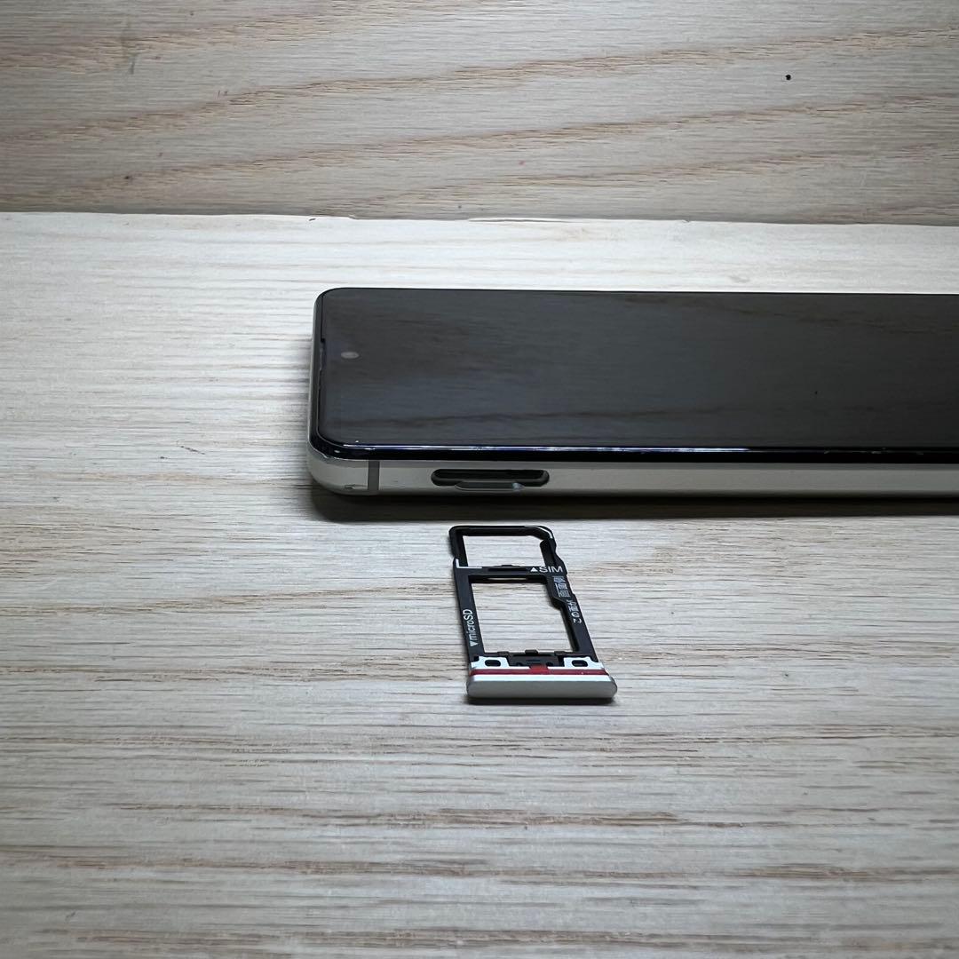 シャープ AQUOS sense4 basic本体 T120