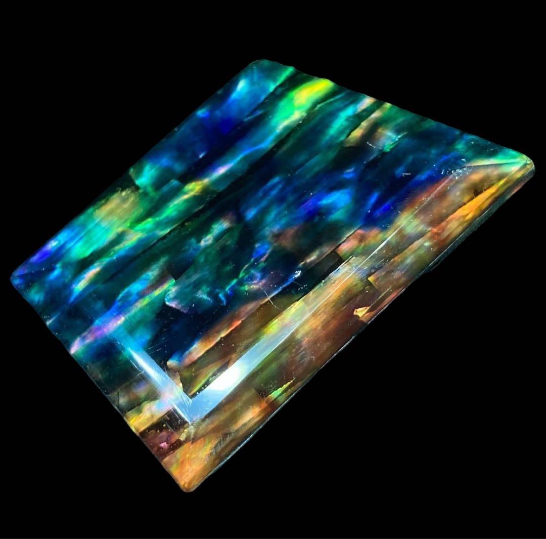 アンモライト ルースストーン 宝石 オパール化 65.20ct 天然 化石一点物