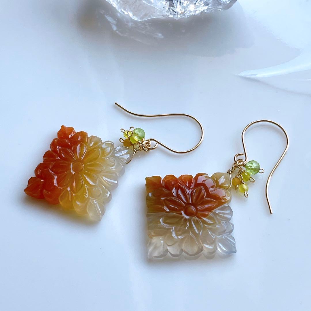 たまま◆ロンバスフラワーカービング ✧グラデーションカーネリアンピアス