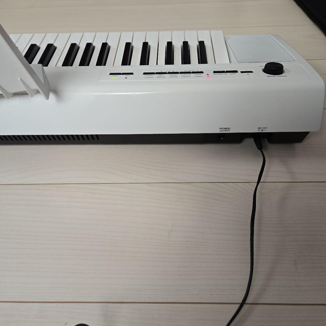 YAMAHA 電子キーボード　Piaggero NP-32