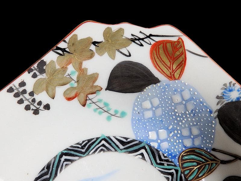 九谷　色絵　草花に蝶の図　角皿　5枚　D597A- BCp