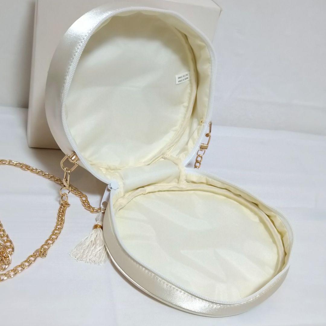 シャネル 丸型 未使用に近い ゴールドチェーンショルダー ポーチ ツヤツヤ 非売