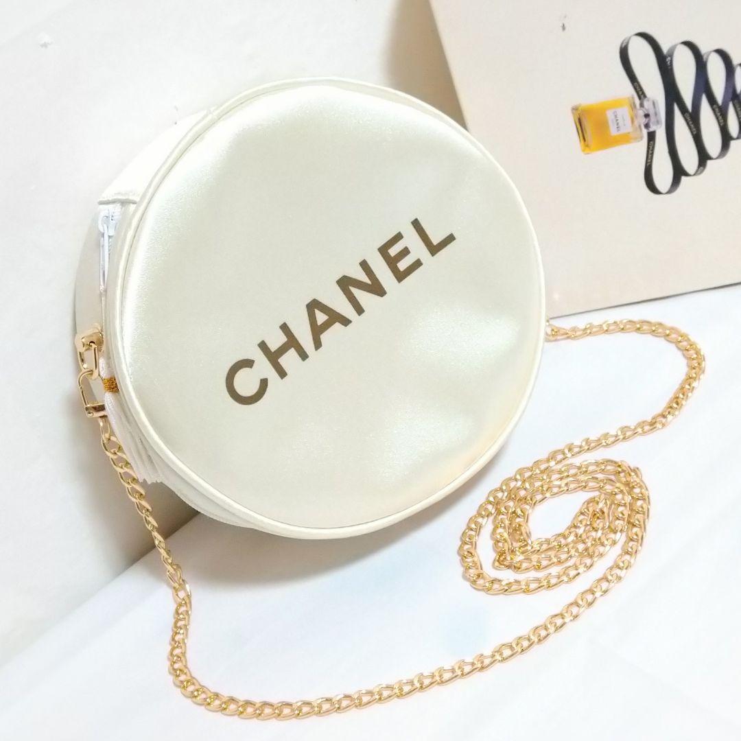 シャネル 丸型 未使用に近い ゴールドチェーンショルダー ポーチ ツヤツヤ 非売