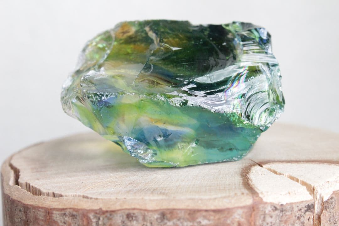 インドネシア産アンダラクリスタル　マルチカラー