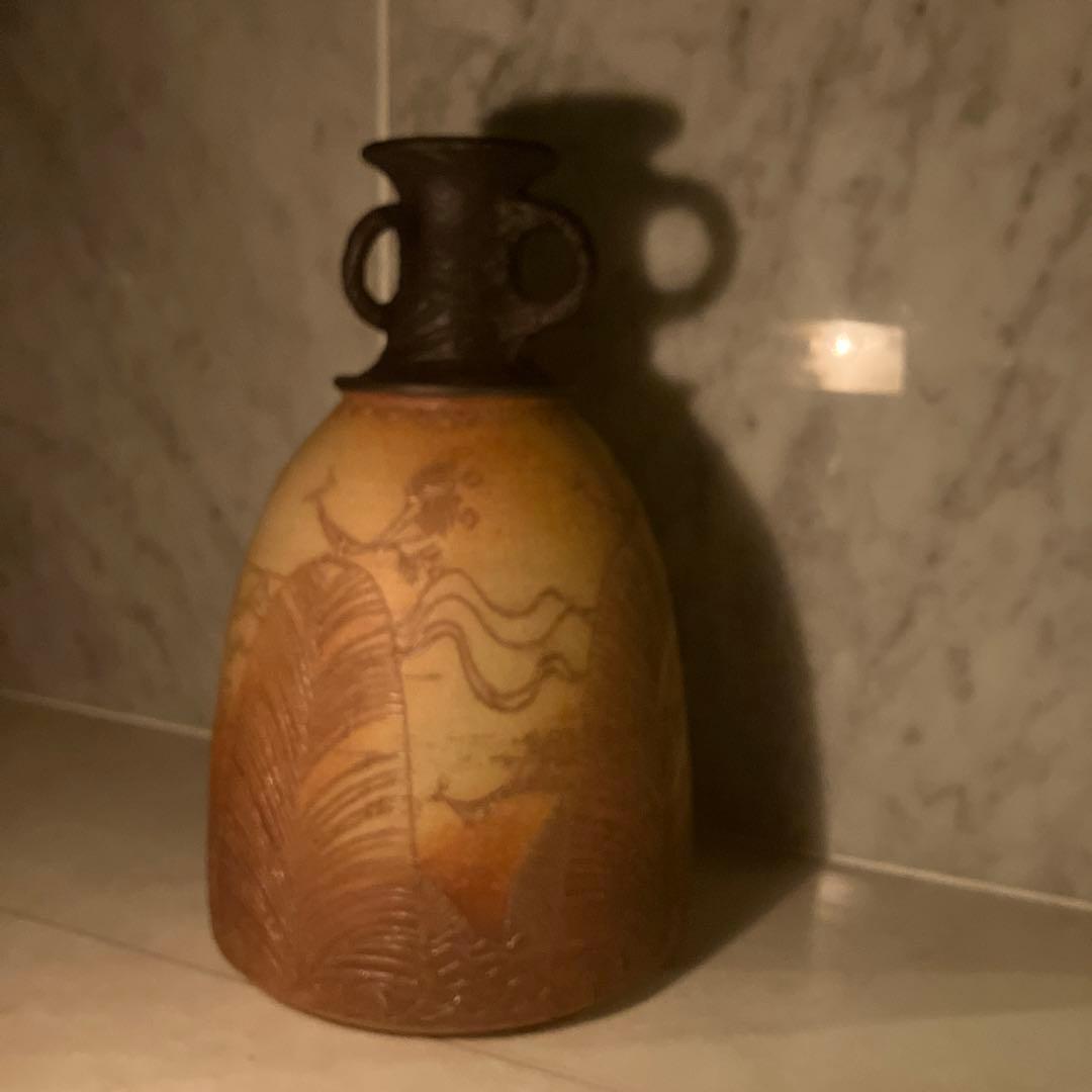 90 年代スリランカ作家Ajithさんが手掛けた雰囲気抜群の花瓶