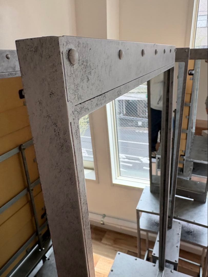 アンティーク調メタルフレーム美容室サロン用鏡台６台