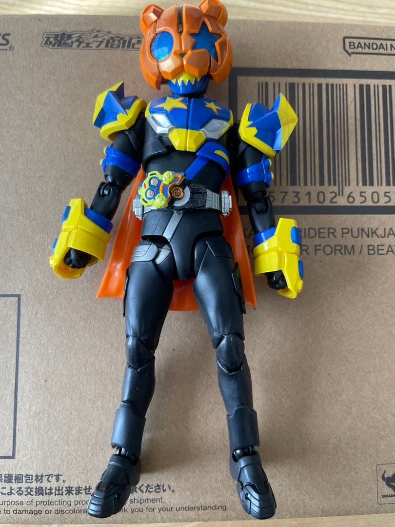 S.H.Figuarts 仮面ライダーパンクジャック モンスター/ビートフォーム