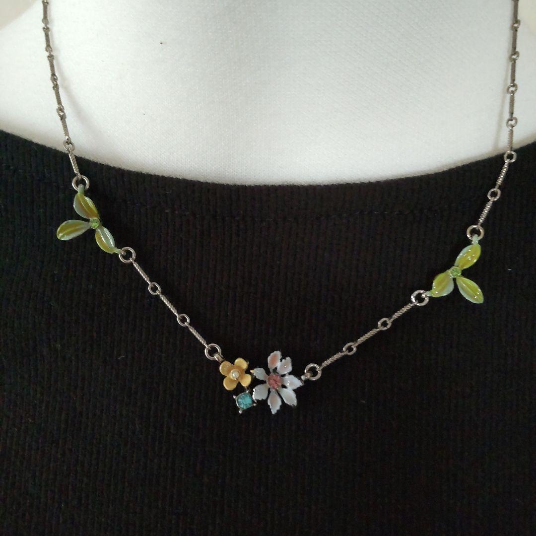 ジェラルドヨスカ　ニューヨークブランド 花と葉のネックレス未使用