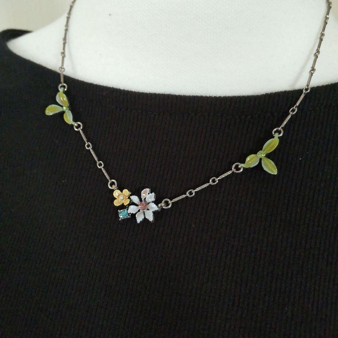 ジェラルドヨスカ　ニューヨークブランド 花と葉のネックレス未使用