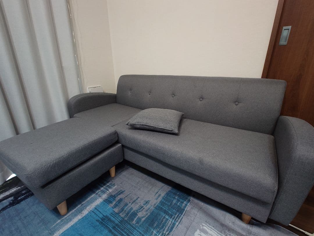 【しみー】グレー3人掛けソファ オットマン 付属クッション付き