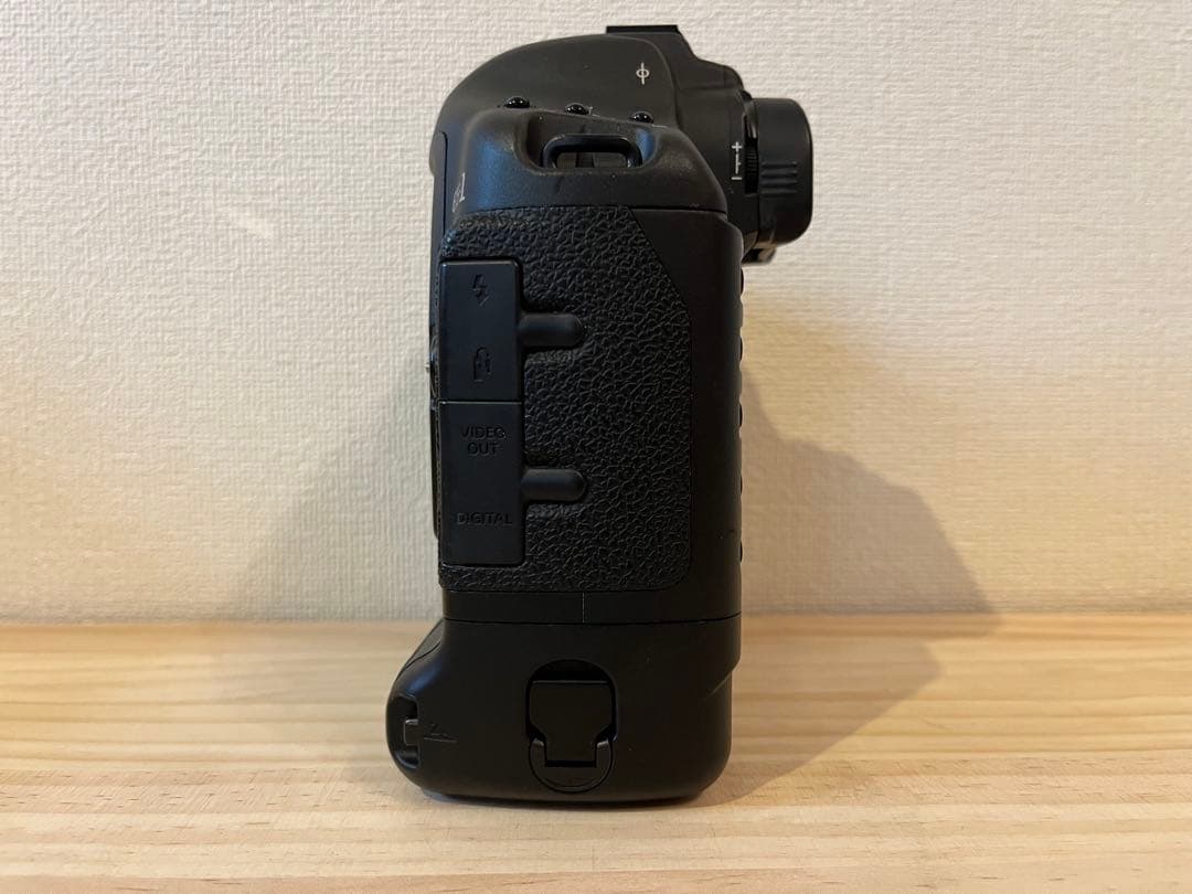 美品 完動品 Canon EOS-1D Mark II ボディ #26022