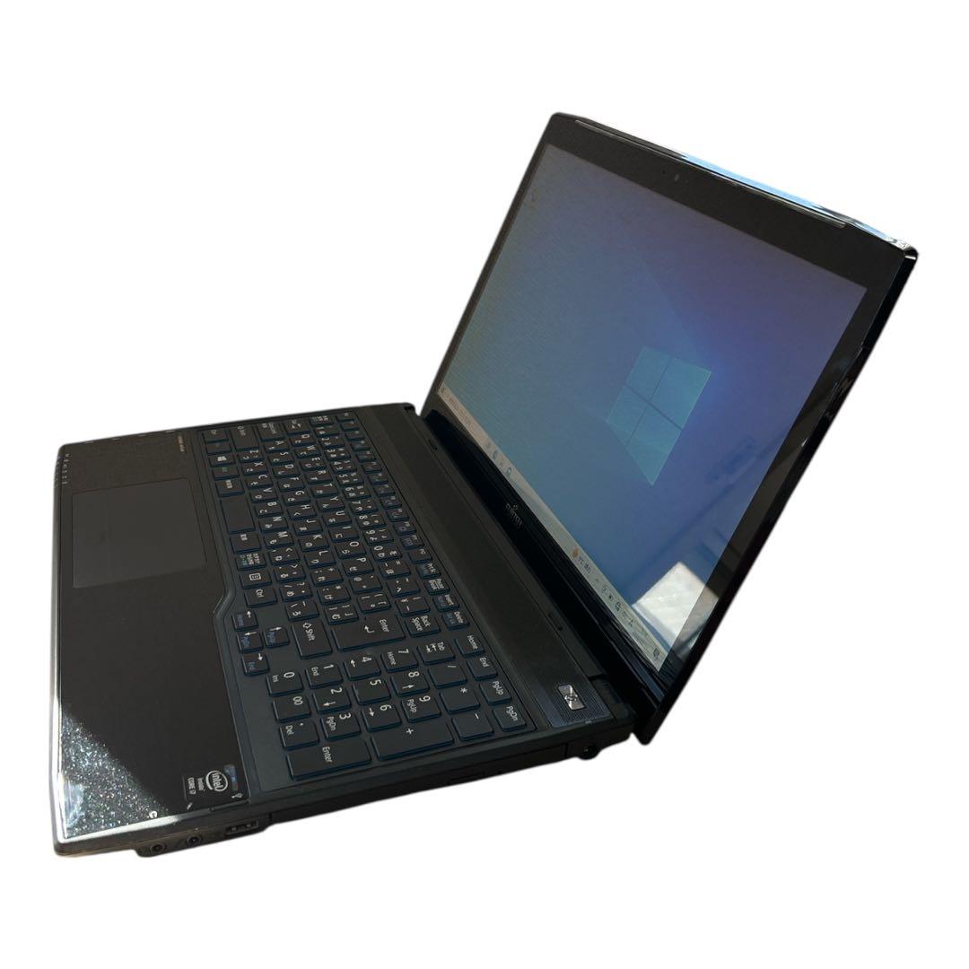 富士通 LIFEBOOK AH56/M Core i7 8GB 動作確認済