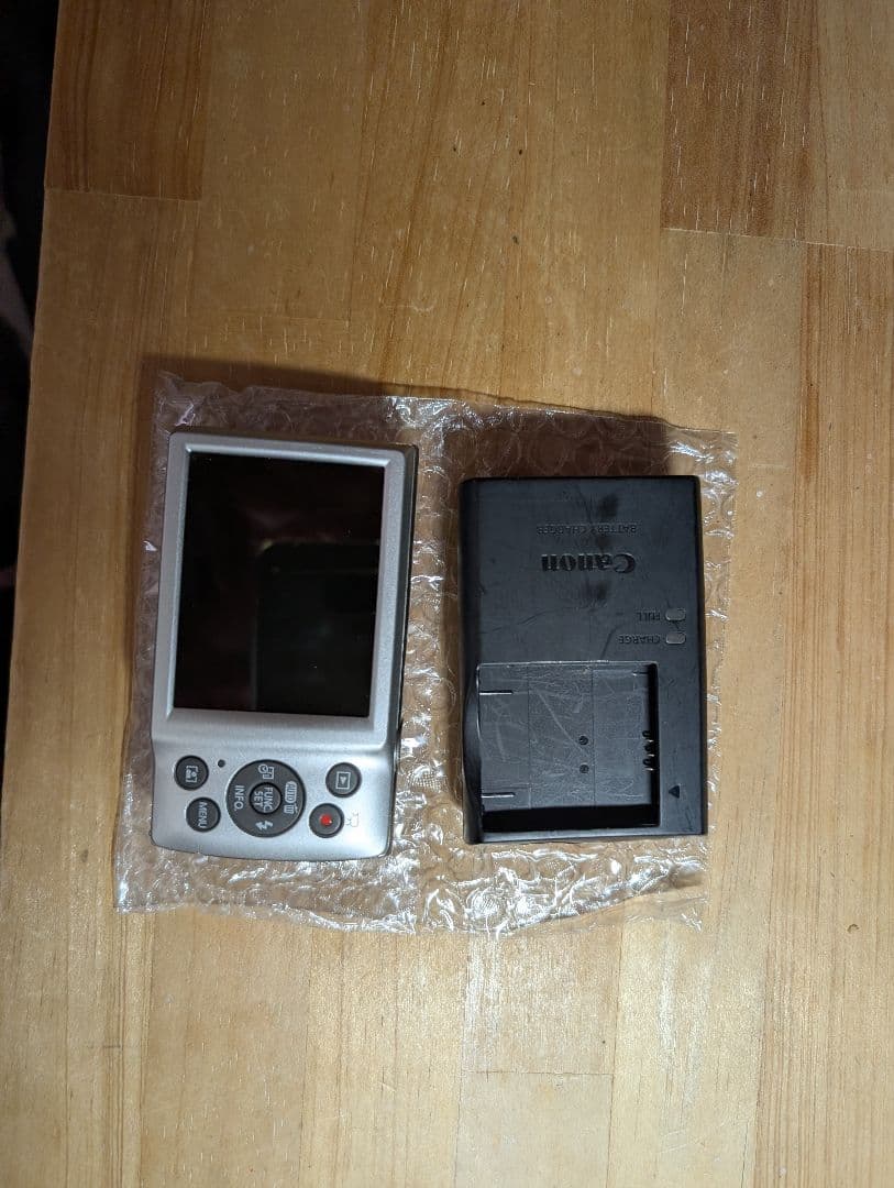 Canon IXY 200 シルバー