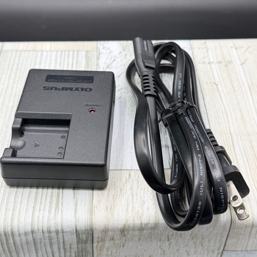 オリンパスOLYMPUS FE-220