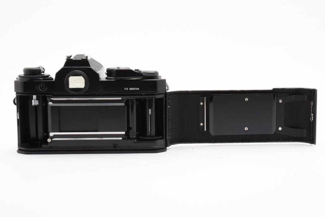#329★良品★Nikon FE ボディ