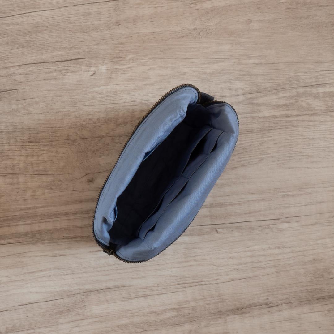 【手帳ポーチ／サイズ1】ドット・グレー（たくさん入るタイプ）