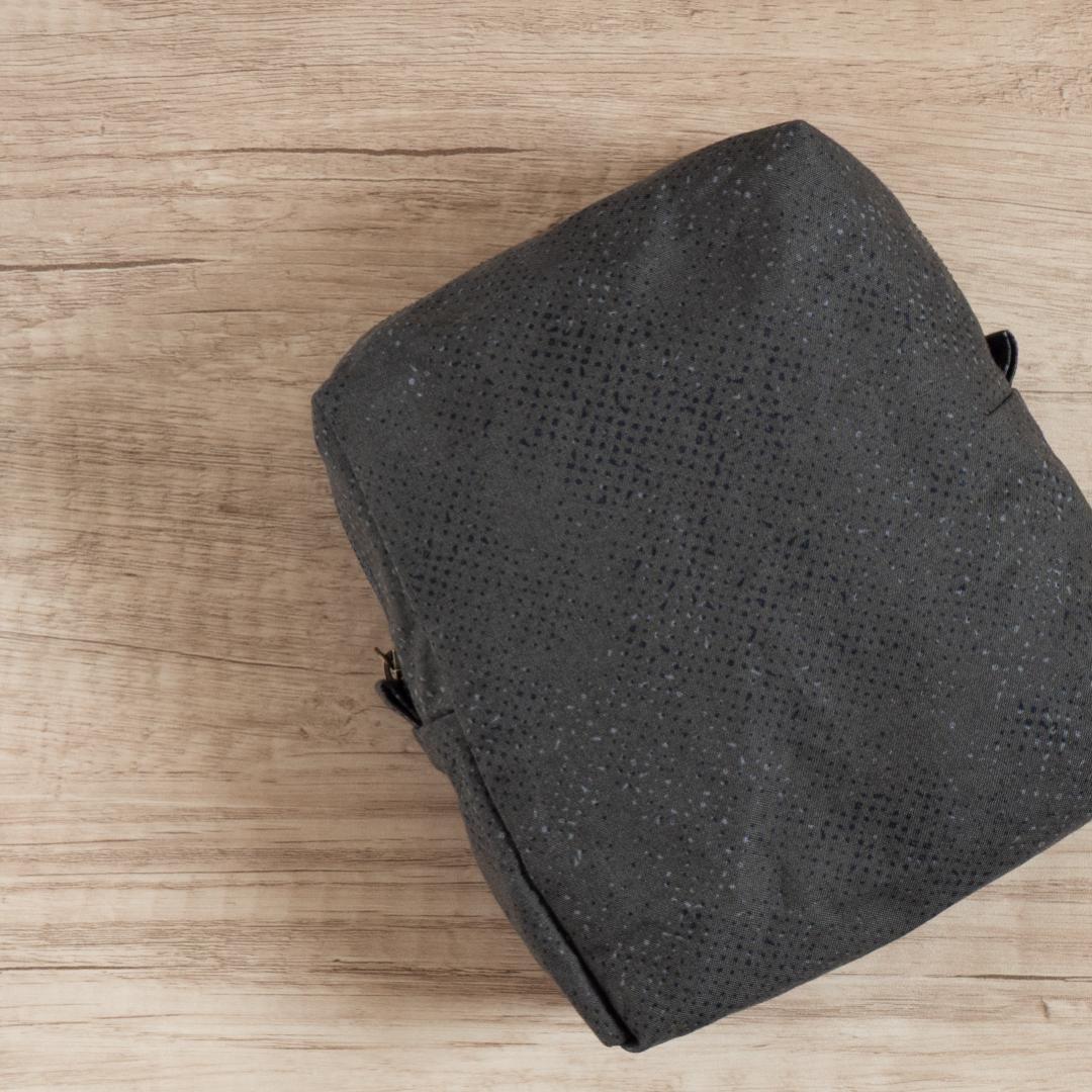 【手帳ポーチ／サイズ1】ドット・グレー（たくさん入るタイプ）