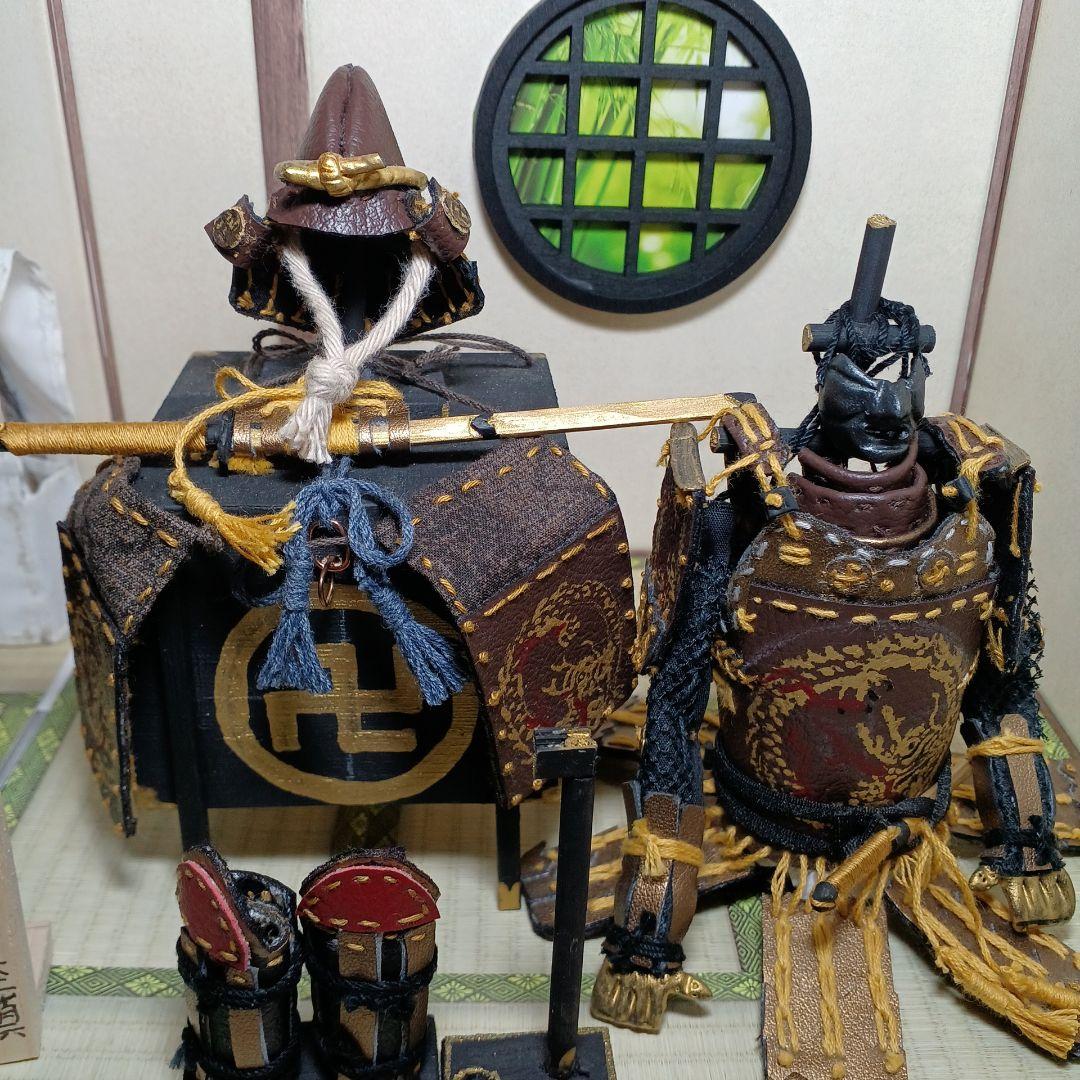 戦国武将（蜂須賀至鎮よししげ）と（大谷吉継）の鎧兜を参考に製作