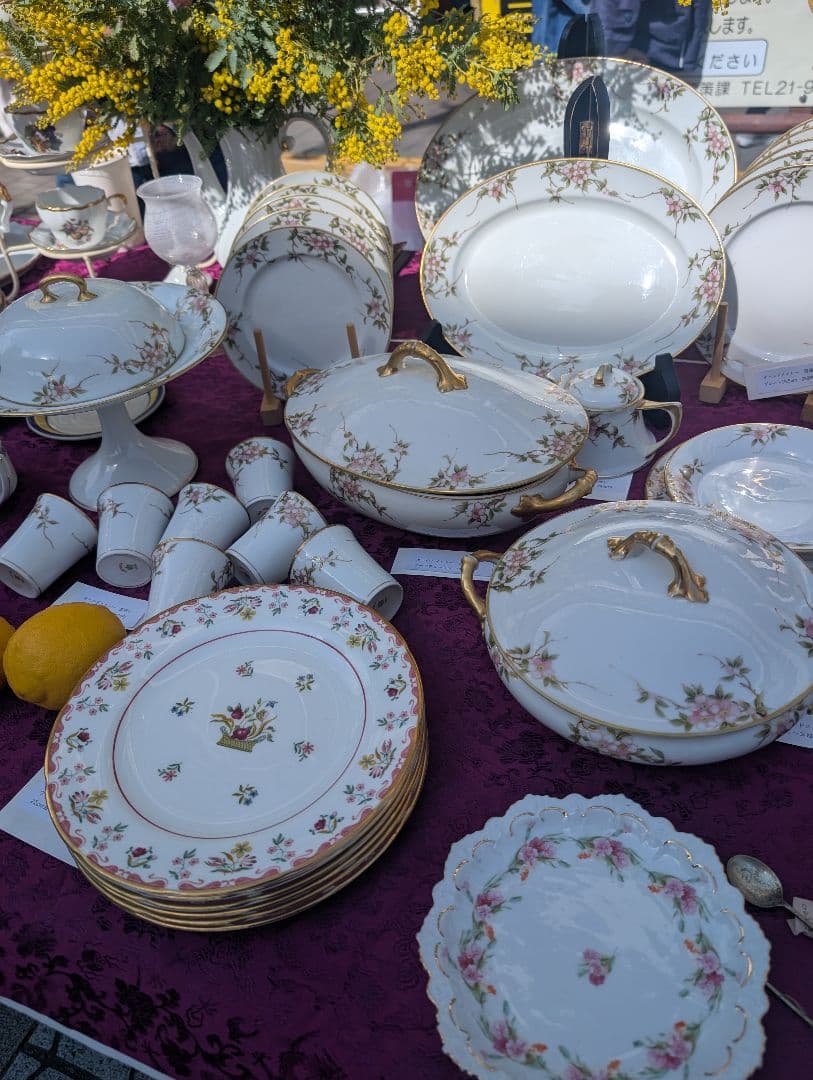 日本のアンティーク　オールドメイトー　名古屋製陶所　蓋付きコンポート　桜が素敵