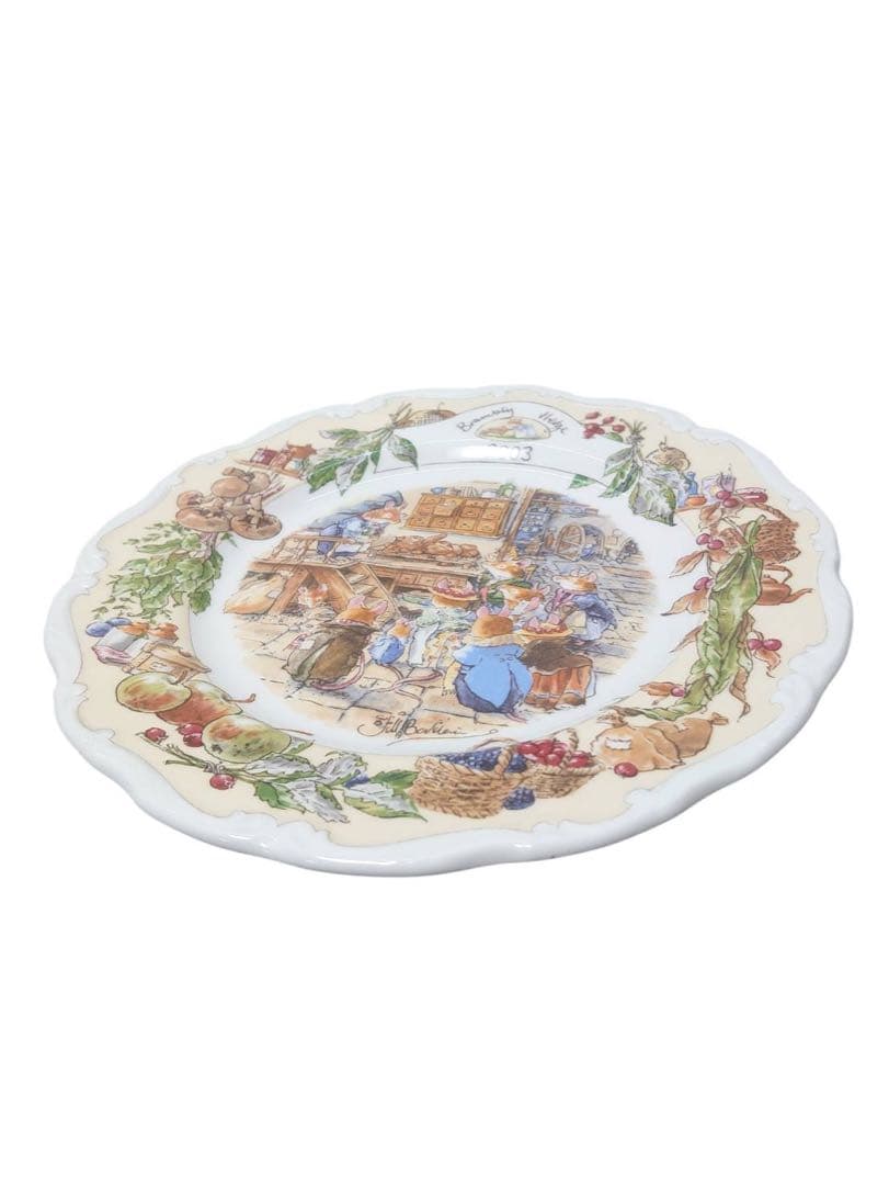 ロイヤルドルトン　ブランブリーヘッジ　2003 イヤープレート