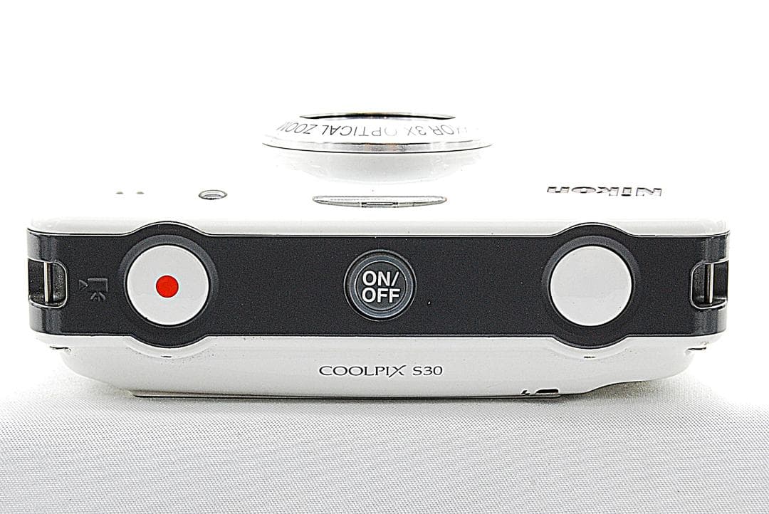 極上美品】Nikon COOLPIX S30 防水 本体のみ 動作確認済