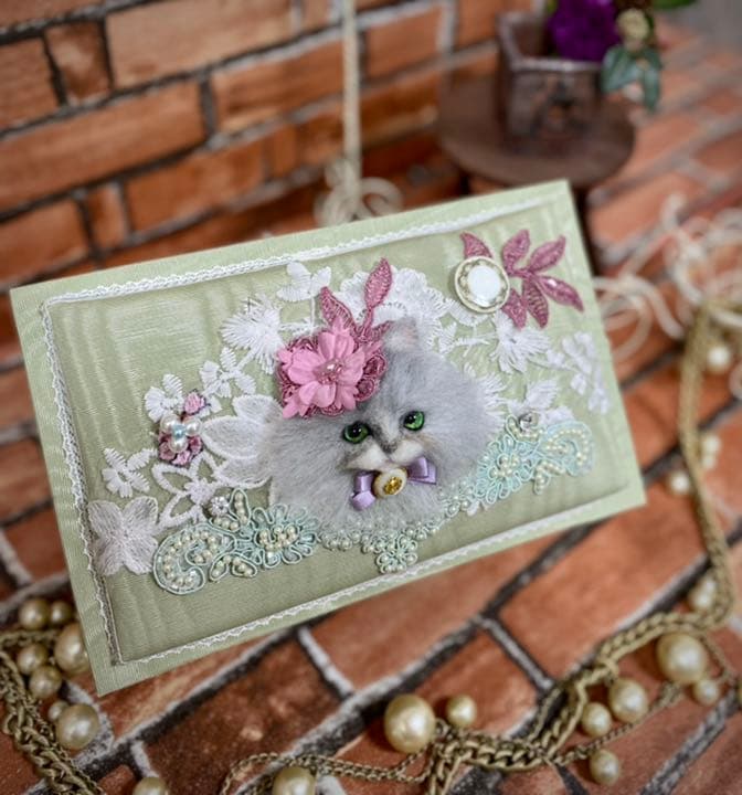 羊毛フェルト　オシャレ猫のカルトナージュboxチンチラシルバー