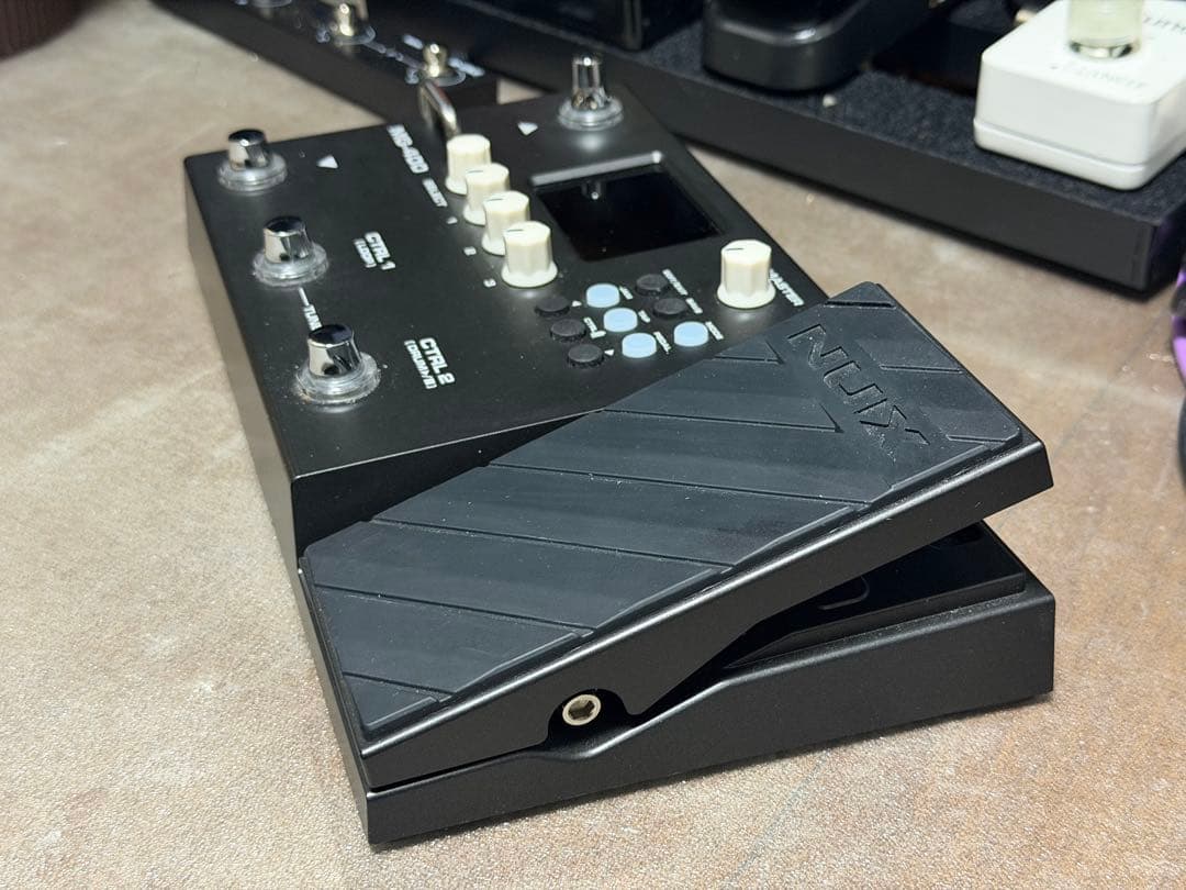 NUX MG-400 ギターマルチエフェクター