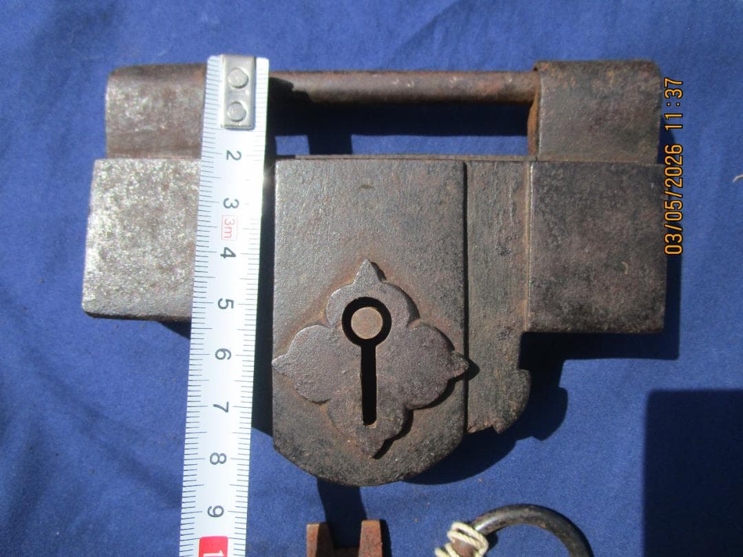 錠前　鍵　阿波錠　鉄製錠前　時代物　2枚バネ　開閉可能　鍵とセット　1個