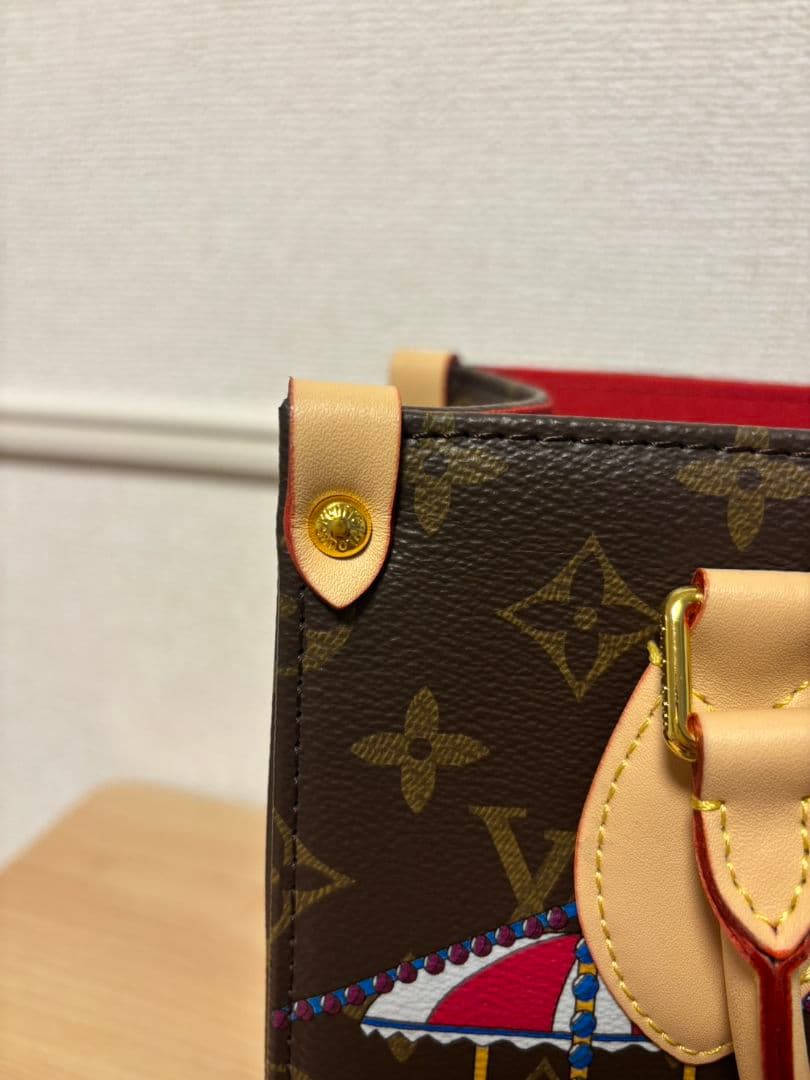 LouisVuittonオンザゴー★ヴィヴィエンヌ★村上隆