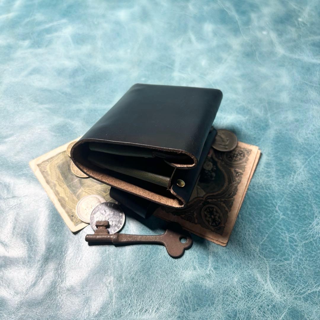 コンパクト二つ折り革財布　クロムエクセル　黒・緑色　真鍮　cx-hw-001