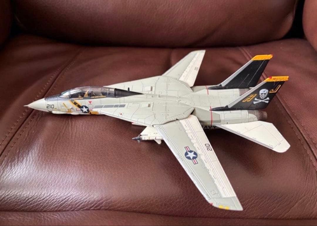 F14 A アメリカ　海軍 第84戦闘飛行隊　ジョリーロジャース　F-14