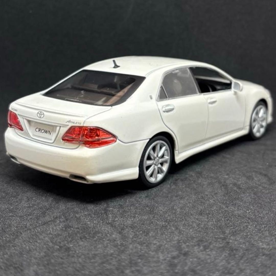 1/30 トヨタ カラーサンプル クラウンアスリート200系 ホワイトパールCS