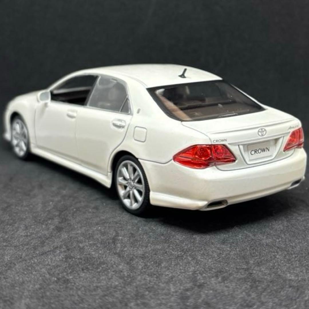 1/30 トヨタ カラーサンプル クラウンアスリート200系 ホワイトパールCS