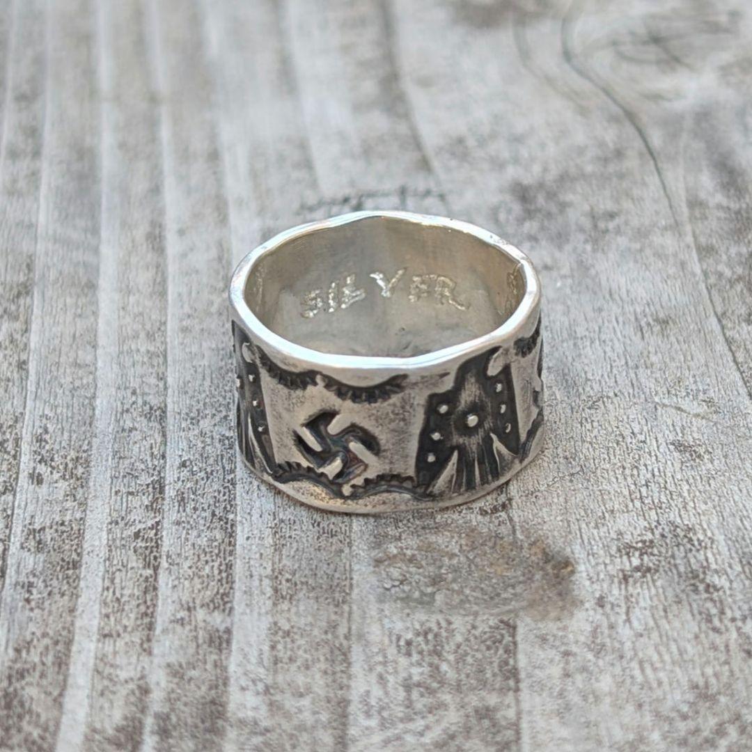 ハンドメイドのシルバーリング　インディアンジュエリー風