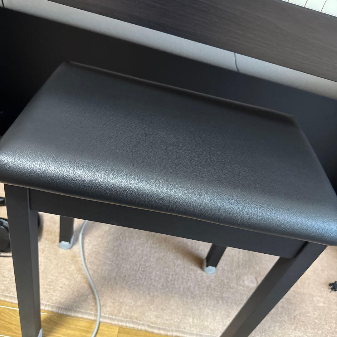 Roland チェア（家内配置まで無料）（ピアノ別売）