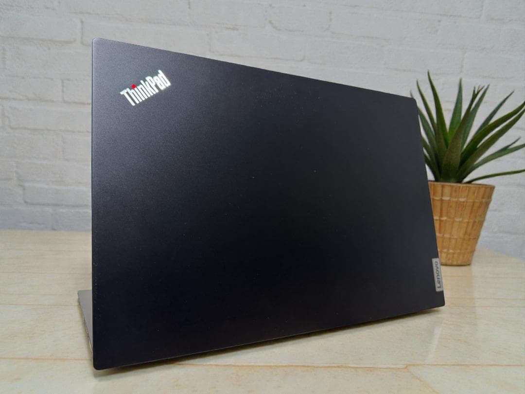 ⭐本日限り特価⭐高性能＆軽量⭐Lenovo Thinkpad E14⭐