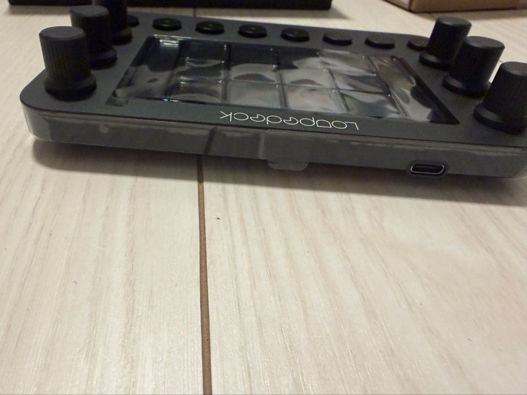 Loupedeck Live【左手デバイス】