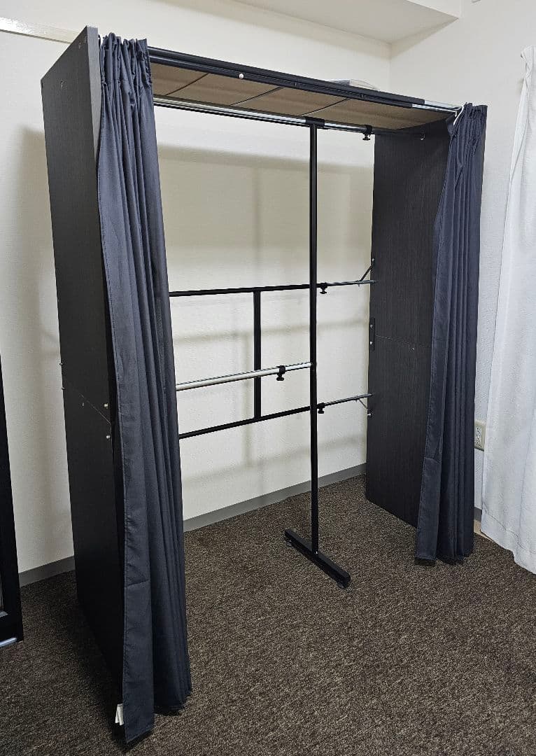 ハンガーラック　コートラック　クローゼットハンガー　収納