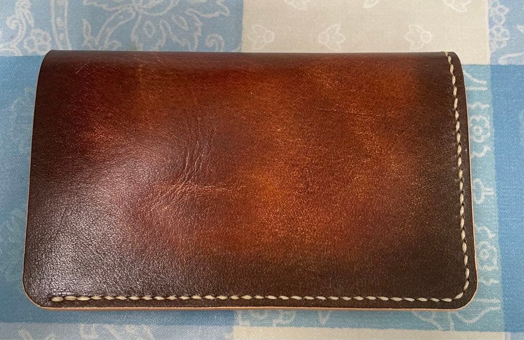 トラッカーウォレット　ミドルサイズ　お札を楽に収納　赤＋茶＋ナチュラル