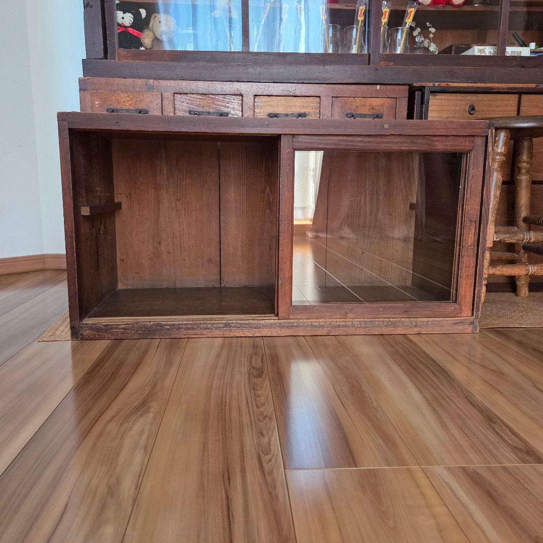 ガラス引戸棚 陳列ケース 収納棚 古家具硝子 当時物 アンティーク