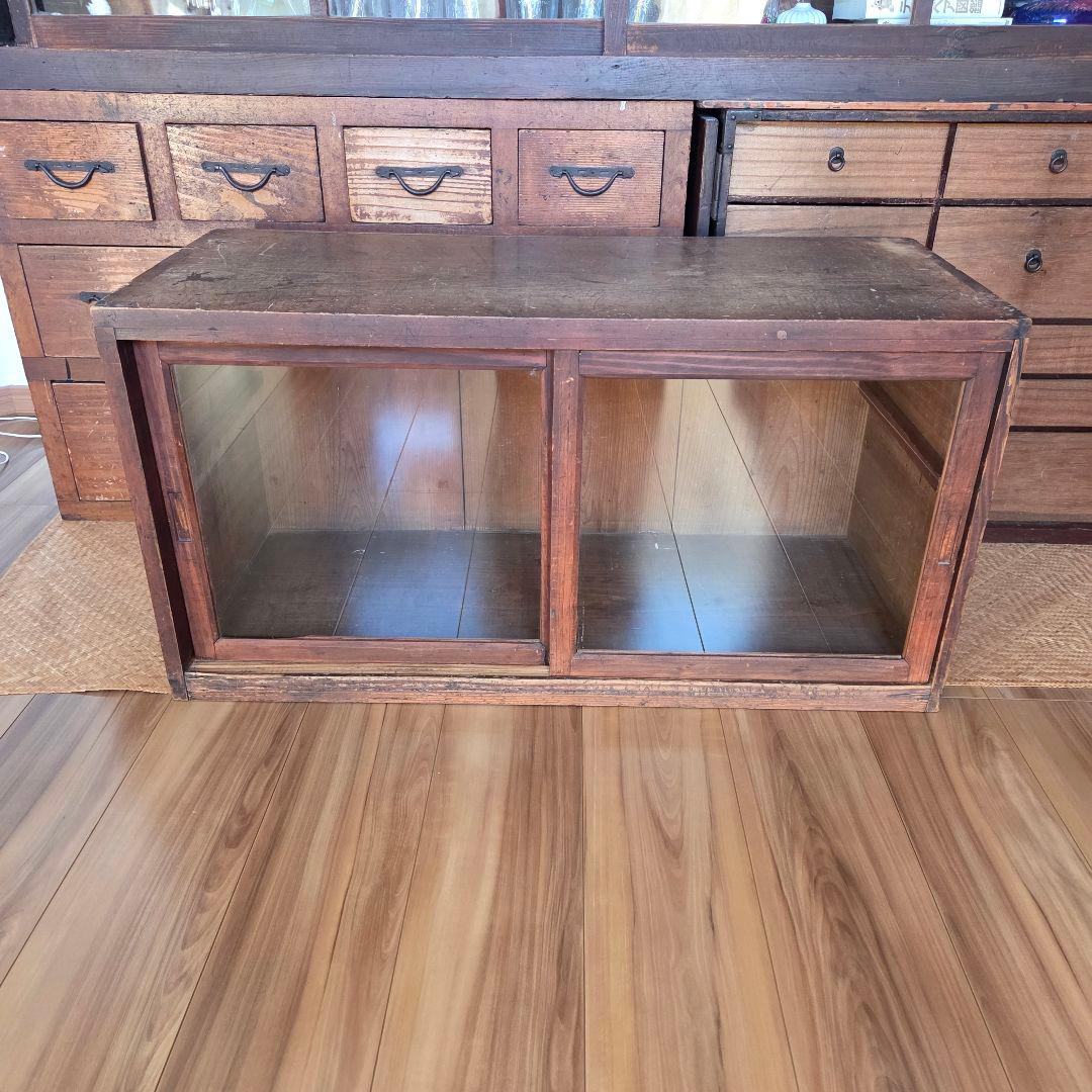 ガラス引戸棚 陳列ケース 収納棚 古家具硝子 当時物 アンティーク