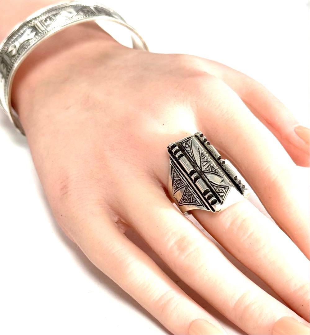 トゥアレグ族　ハンドメイド　シルバーリング　　(１)