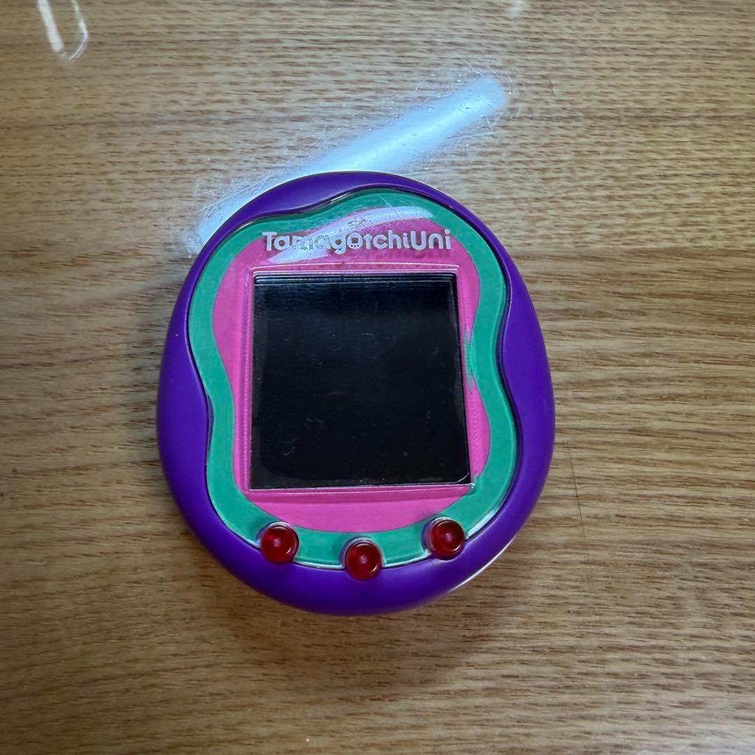 たまごっちuni ユニパープル　箱付き　説明書付き　充電器新品 フルセット