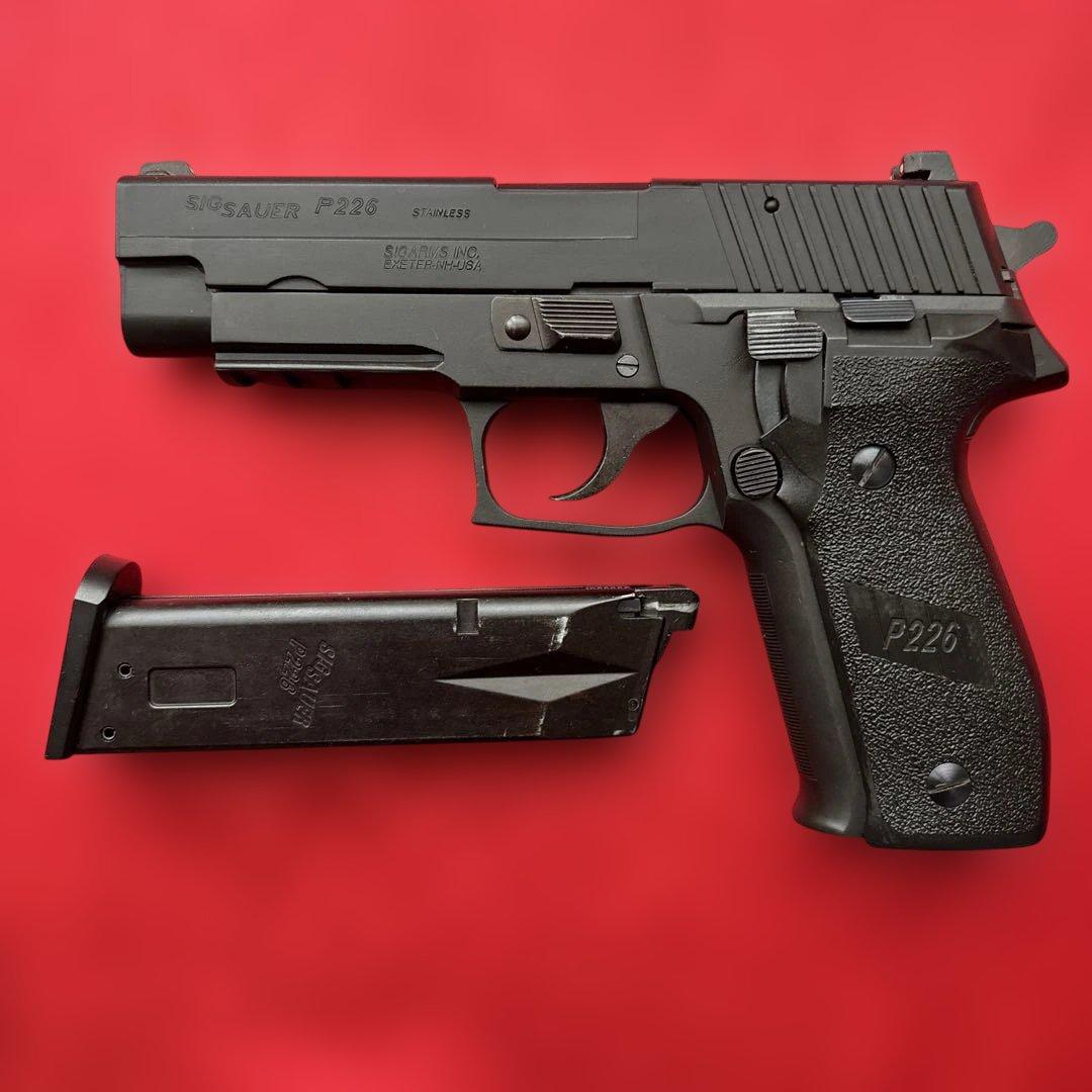 タナカ　SIG SAUER P226レイル　HW 訳ありガスブローバックガン