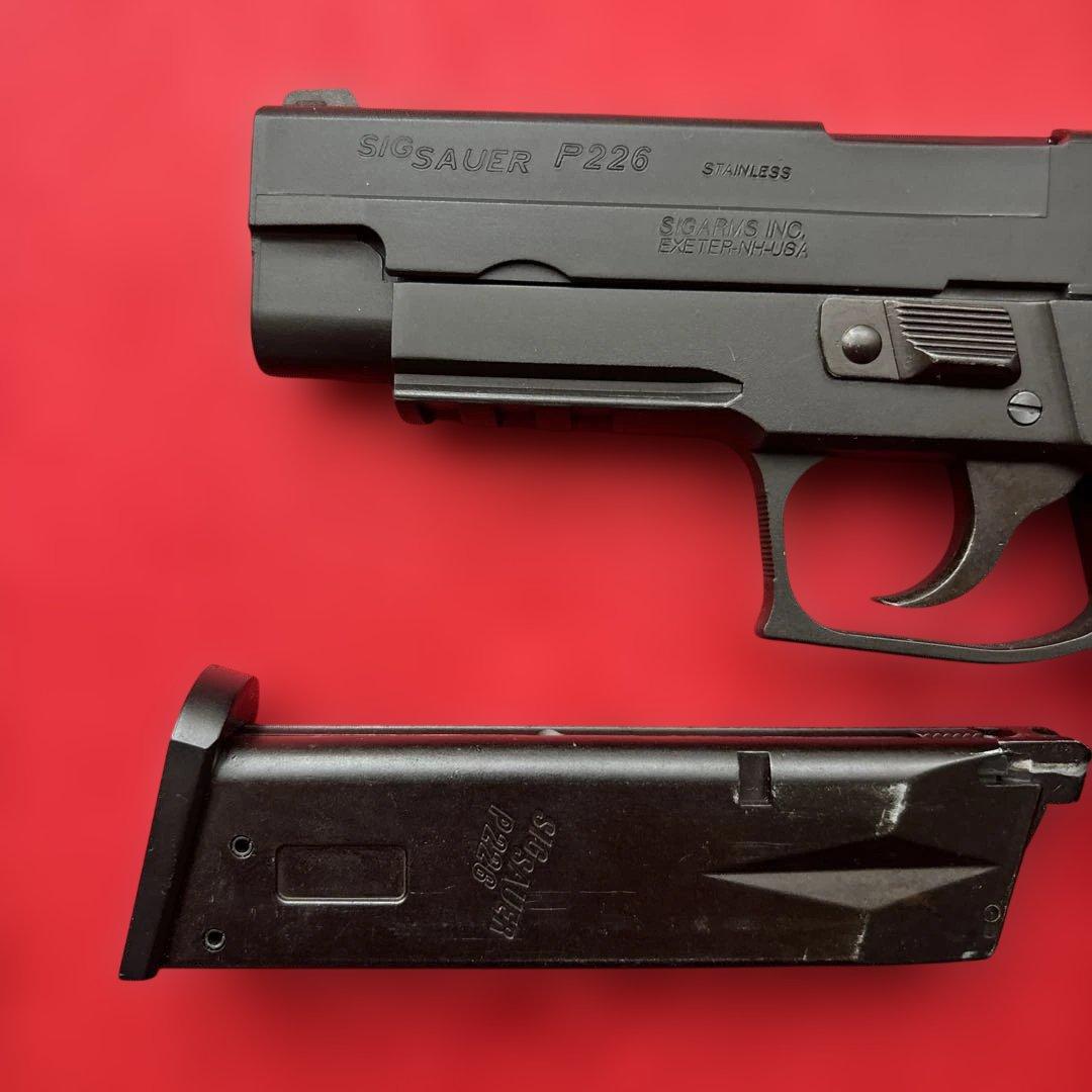 タナカ　SIG SAUER P226レイル　HW 訳ありガスブローバックガン