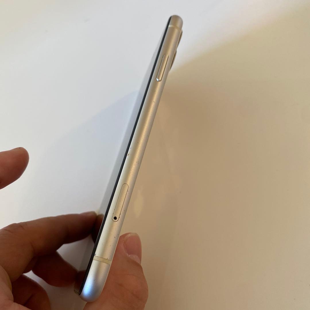 激安！Apple iPhone 11 128GB バッテリー容量90%